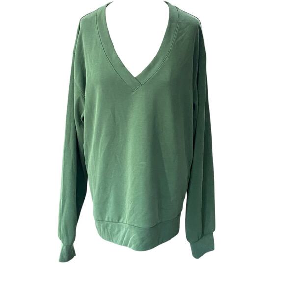 Athleta Seasoft Willow V Neckline Pullover
Sweatshirt Green Modal Size SMALL - Picture 9 of 9